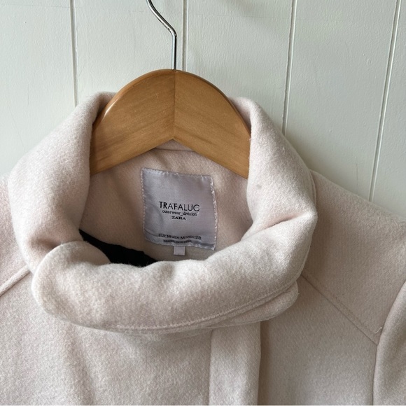 Zara Trafaluc Cream Lara Wool Jace, Size Medium. #43 - Picture 4 of 9